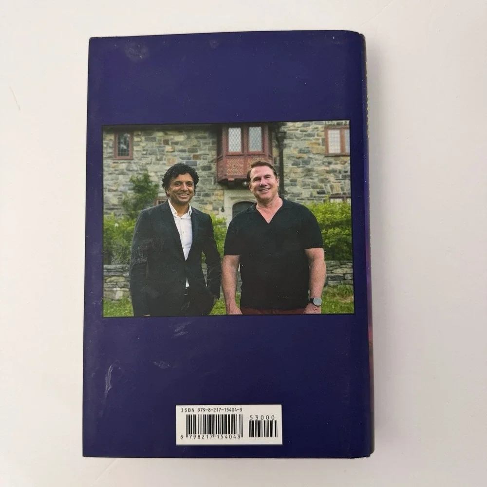 Nicholas‎ Sparks & M. Night Shyamalan Remain Hardcover Romance w/ Dust Jacket